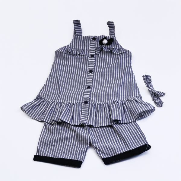 Cotton lawn frock with short and hairband